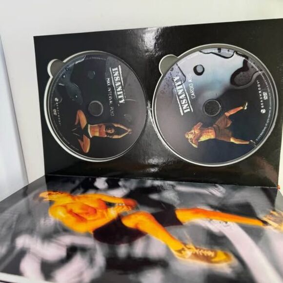 Insanity fitness dvd set - Picture 5 of 8